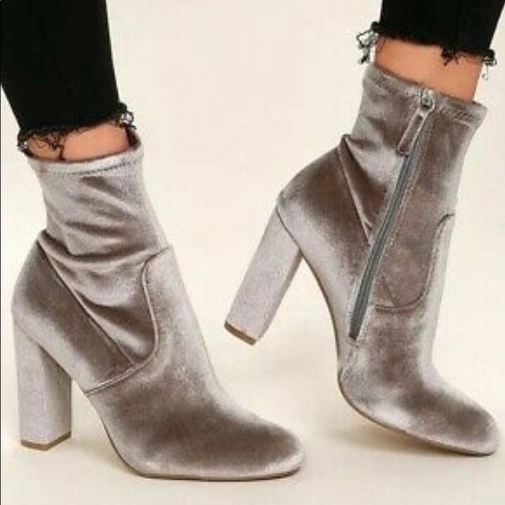 Steve Madden Velvet booties